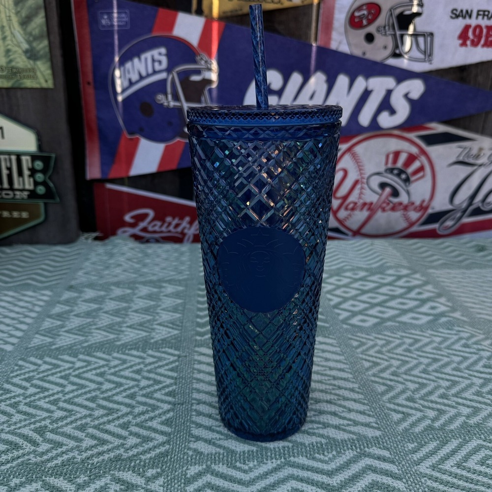 Starbucks Holiday 2022 Special Limited iridescent Blue Jeweled Venti 24oz